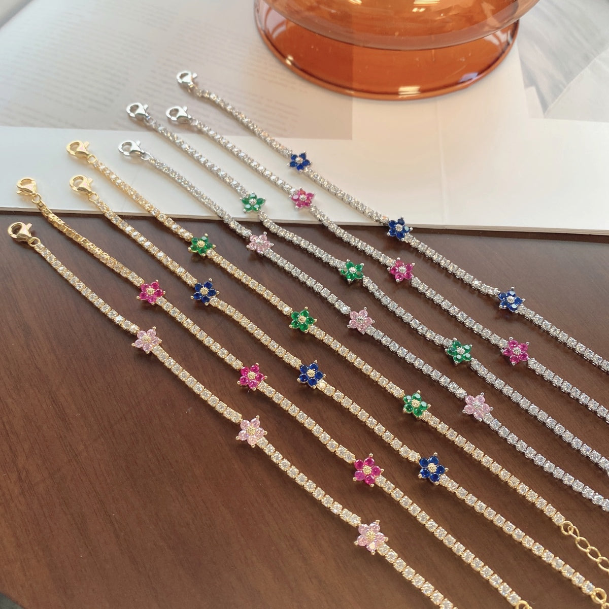 [AURORA]Sparkling Flower Shape Tennis Bracelet