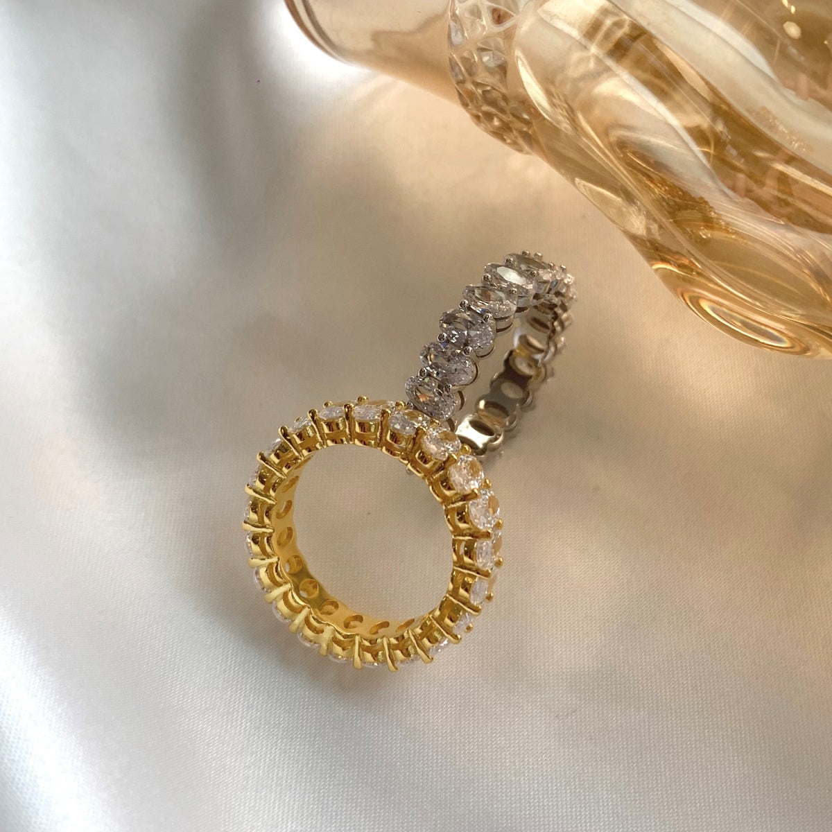 [AURORA]Ornate Oval Cut Tennis Ring
