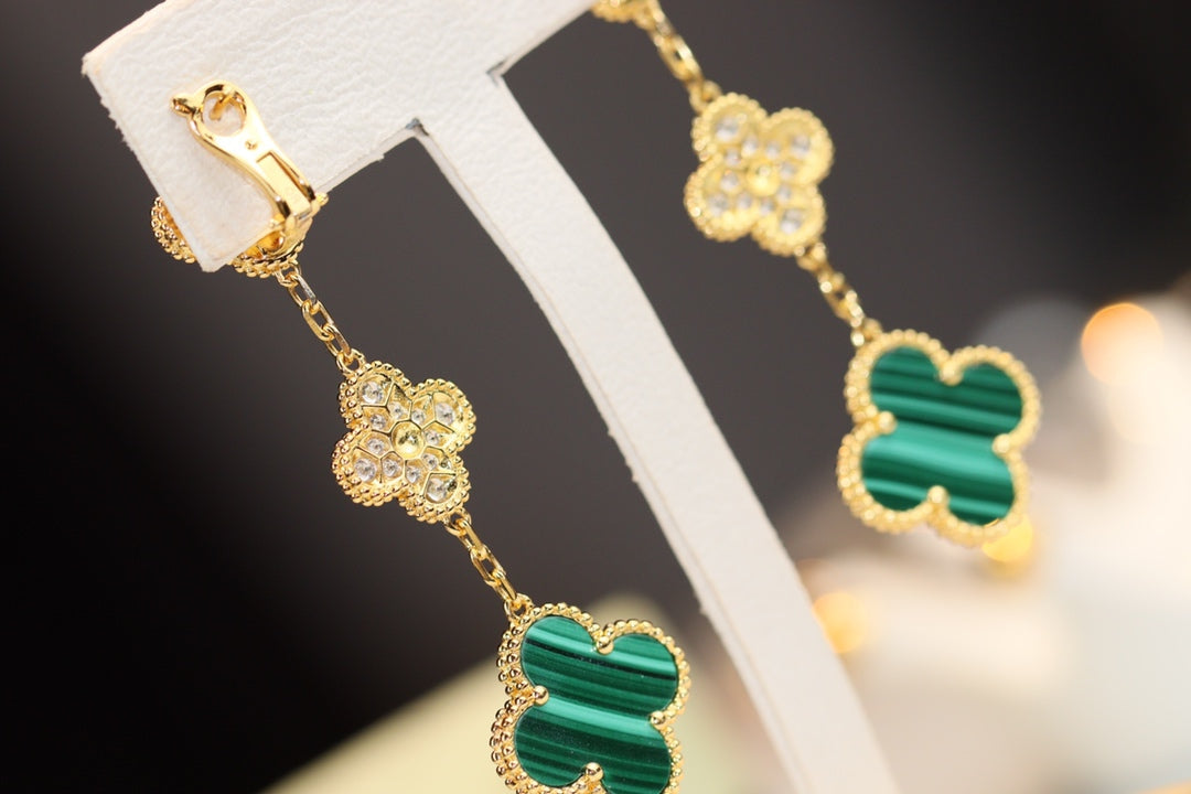 [AURORA]CLOVER EARRINGS GOLD MALACHITE DIAMOND 3 MOTIF