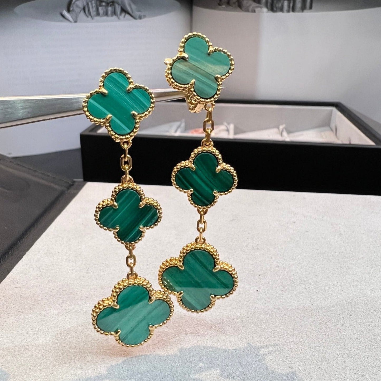 [AURORA]CLOVER MALACHITE 3 MOTIFS GOLD
