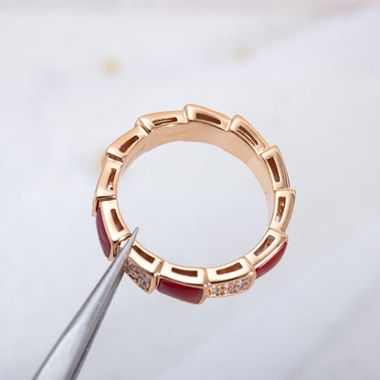 [AURORA]SERPENTI RING ROTGOLD KARNEOL DIAMANT GEPAVIERT 4MM
