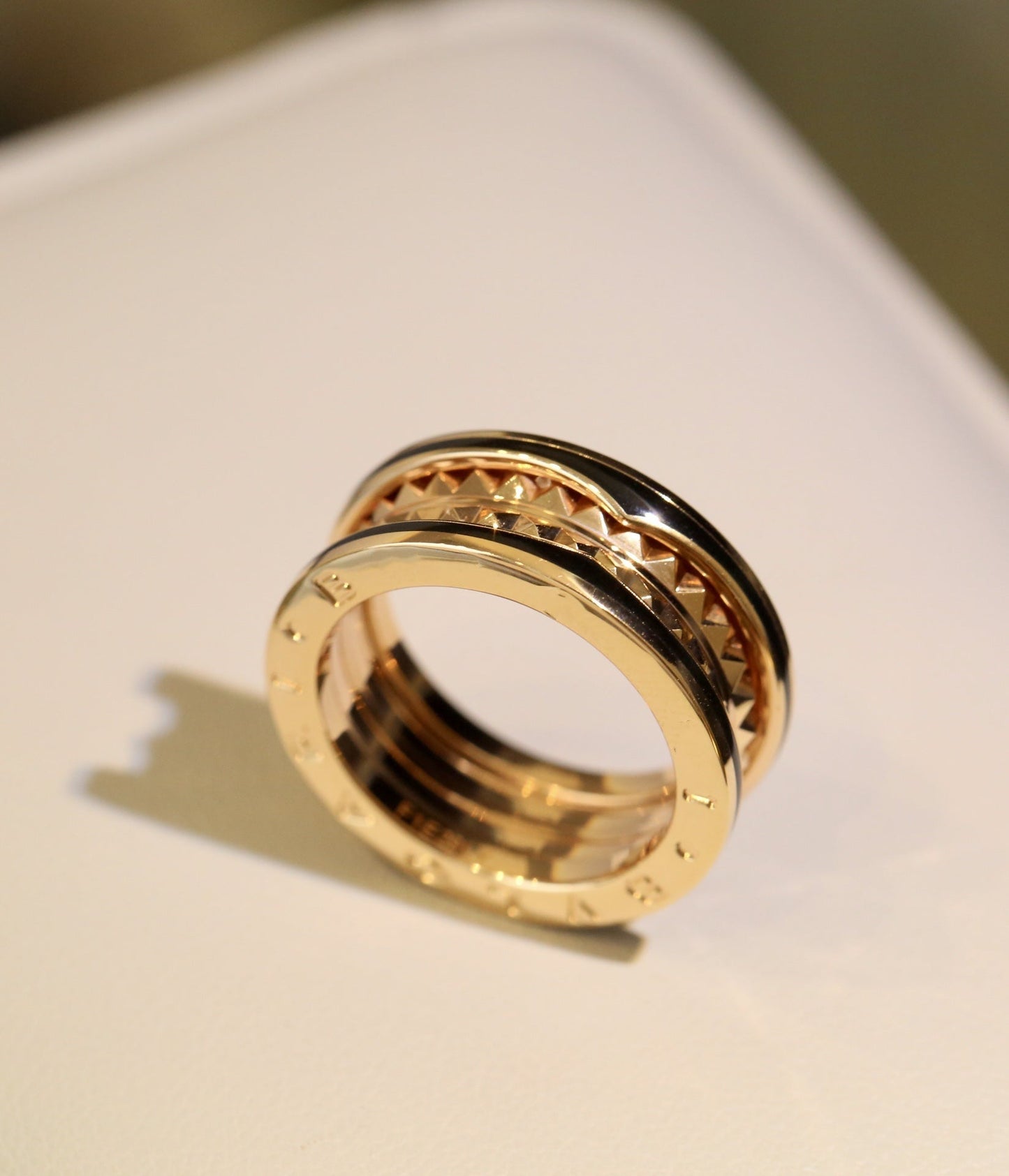 [AURORA]ZERO 1 PINK GOLD BLACK CERAMIC RING