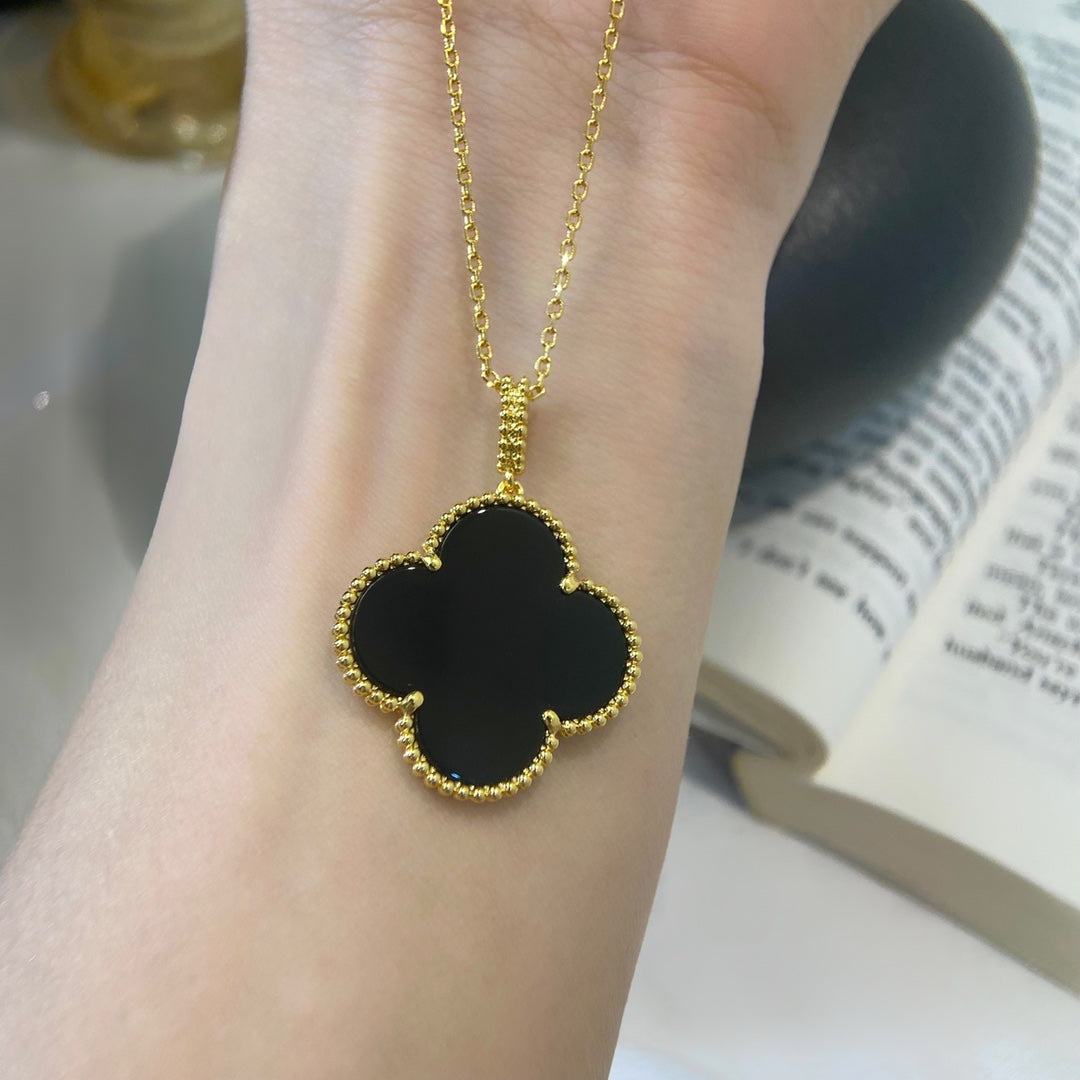 [AURORA]CLOVER 25MM NECKLACE GOLD ONYX