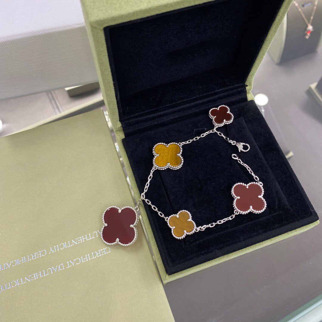 [AURORA]CLOVER 5 MOTIFS SIVLER CARNELIAN TIGER EYE BRACELET