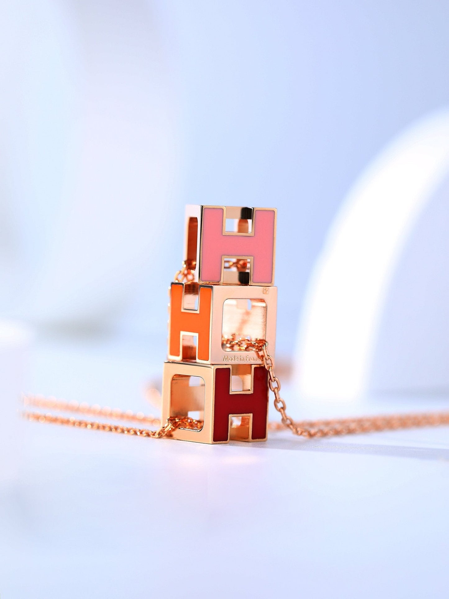 [AURORA]H CAGE PINK GOLD NECKLACE