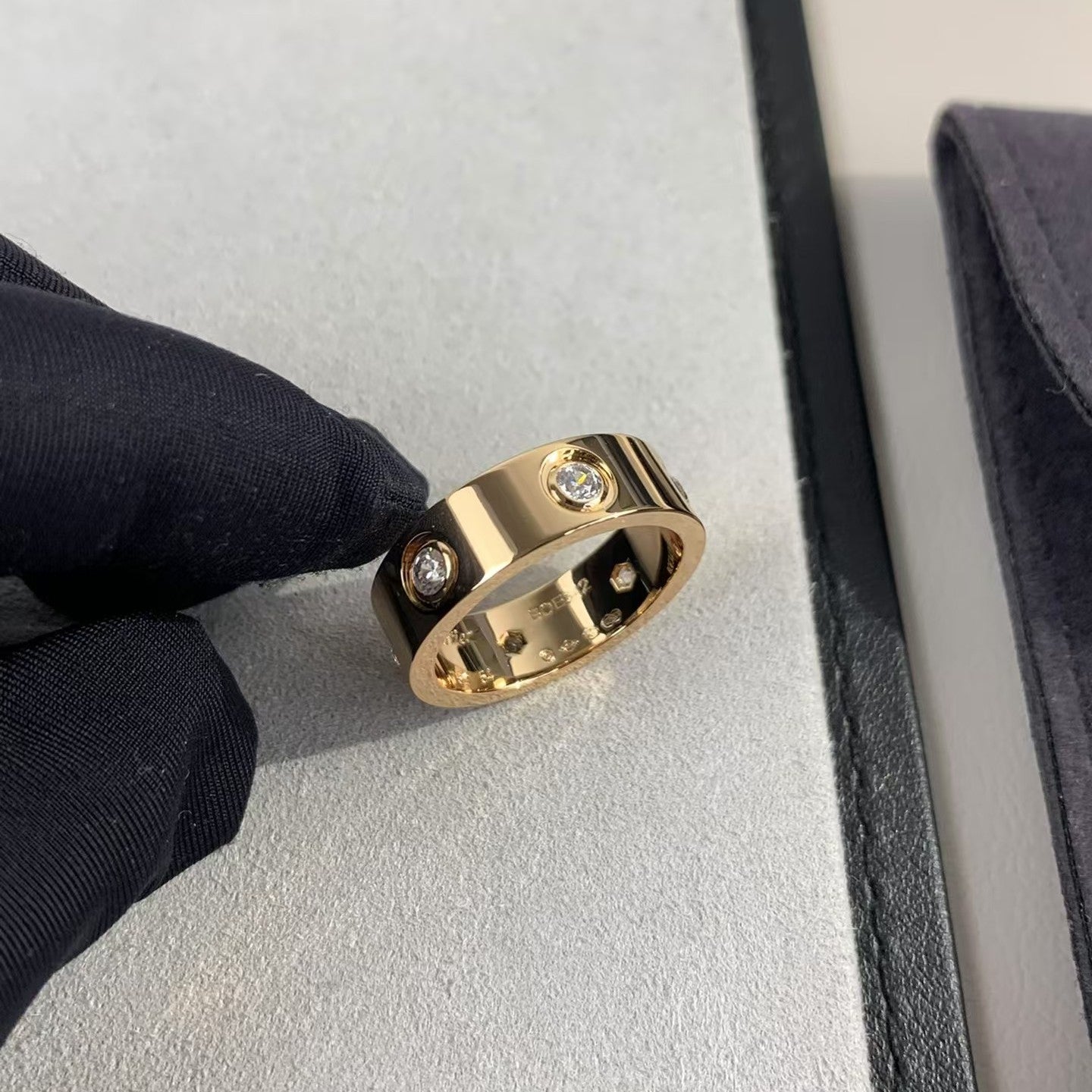 [AURORA] LIEBESRING 5,5 MM 6 DIAMANTEN ROTGOLD