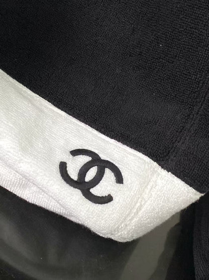 CC 26S BLACK AND WHITE COLOR BLOCKING BEACH BAG SET