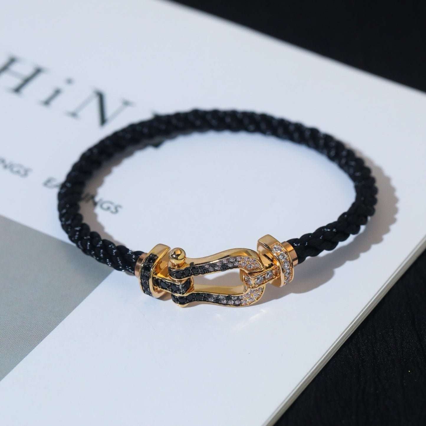 [AURORA]FORCE LARGE HORSESHOE BLACK WHITE DIAMOND BRACELET SILVER