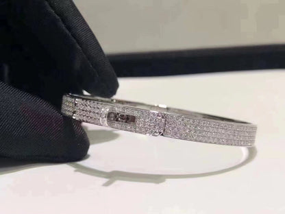 [AURORA]HM KELLY ARMBAND AUS SILBER MIT VOLLSTÄNDIGEM PAVE-DIAMANT