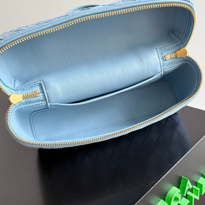 BOTTEGA VENETA 25S BANG BANG 22 IN ICE BLUE INTRECCIATO SUEDE GOLD HARDWARE
