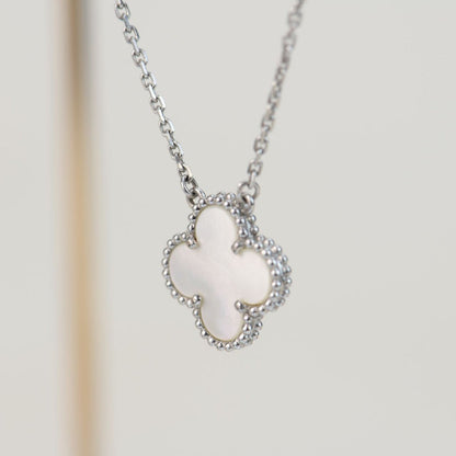 [basloveJW]CLOVER 15MM WEISS PERLMUTT SILBER